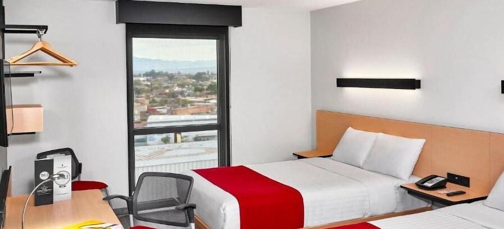 City Express By Marriott Guadalajara Aeropuerto Las Pintas Buitenkant foto